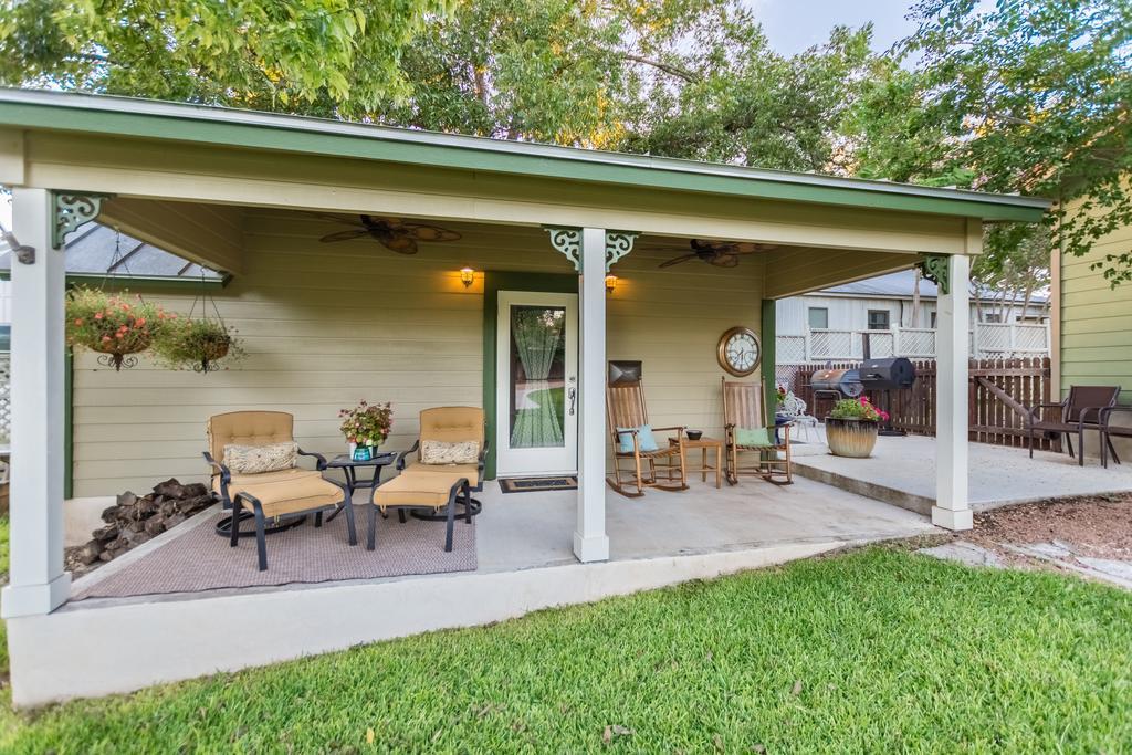 Agape Cottage Fredericksburg Exterior foto